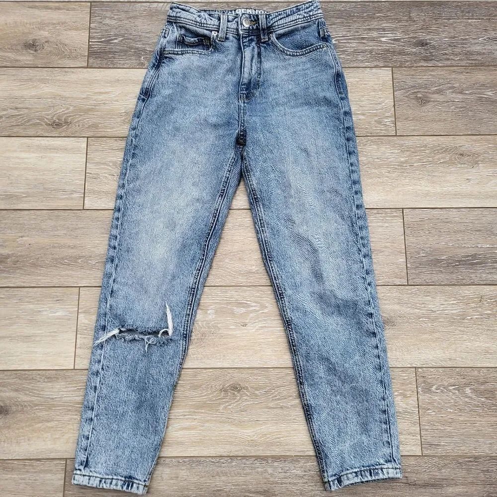 Clock House High-rise mom jeans cropped size xs